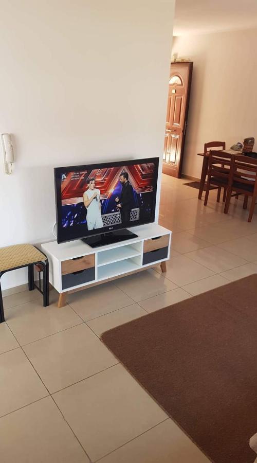 Andris Apartment Paralimni Dış mekan fotoğraf