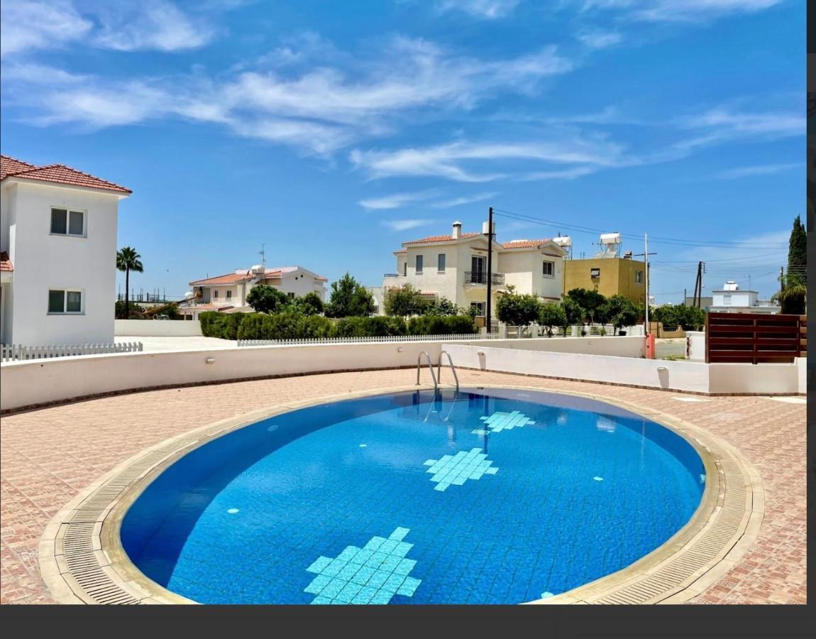 Andris Apartment Paralimni Dış mekan fotoğraf